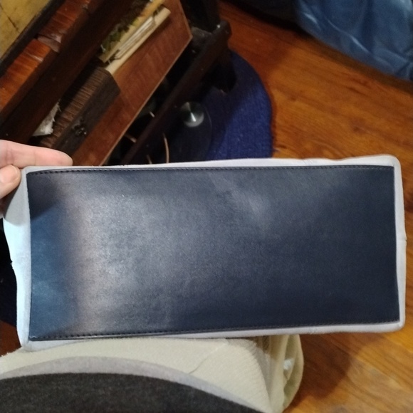 Michael Kors Blue suede crossbody bag - Picture 10 of 10